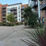 Greenwich 2 Bedroom Apartment